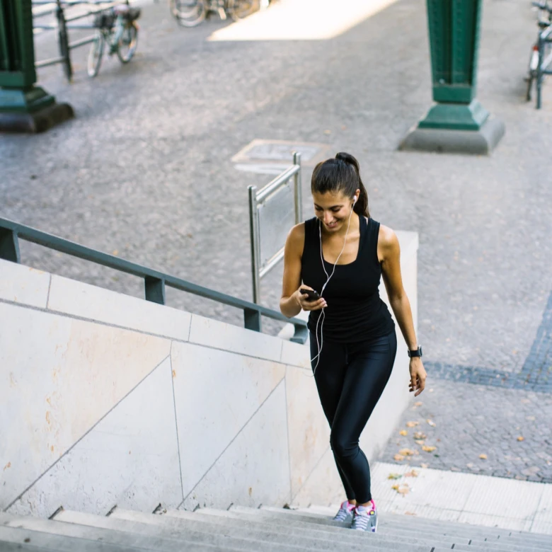 Скільки кроків насправді потрібно ходити щодня: 10 000 чи менше — норма для здоров’я і довголіття
