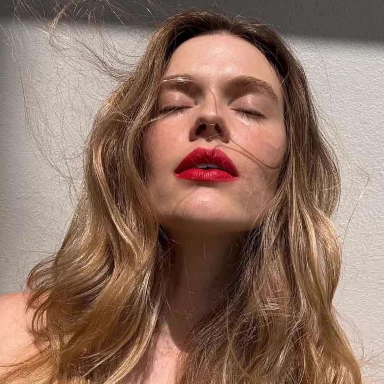 Найактуальніші відтінки червоної помади літа-2026: 6 варіантів, які варто спробувати