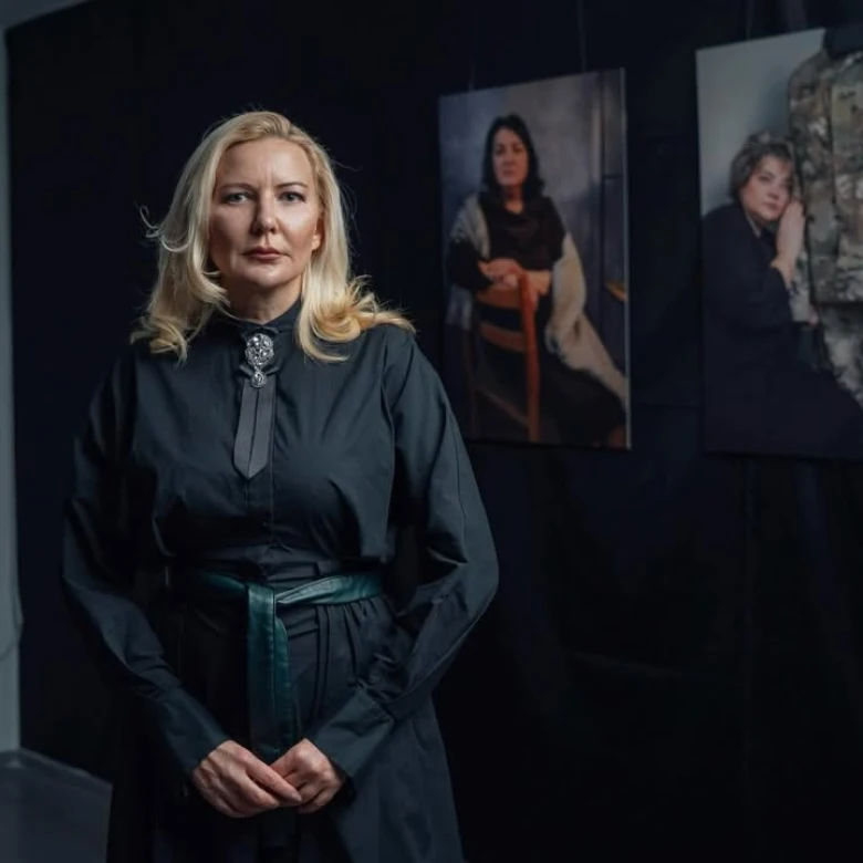 Авторський почерк: Олена Гром про проєкт «Танцюючи в темряві», Шевченківську премію та втрачену весну