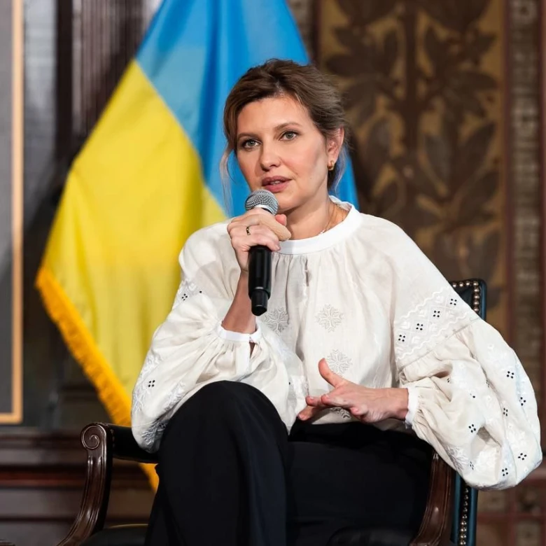 Як вишиванки Олени Зеленської розповідають світу про Україну