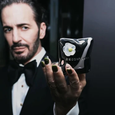 Легендарний камбек: Marc Jacobs Beauty офіційно повертається на ринок