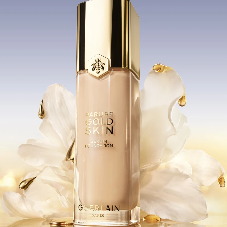 Незвичайна новинка Guerlain: тональний засіб Parure Gold Skin Serum Foundation протестували на шкірі після хімічного пілінгу