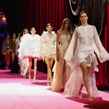 the COAT by Katya Silchenko осінь-зима — 2026/27: трансформація образу жінки у новій колекції OPERA 