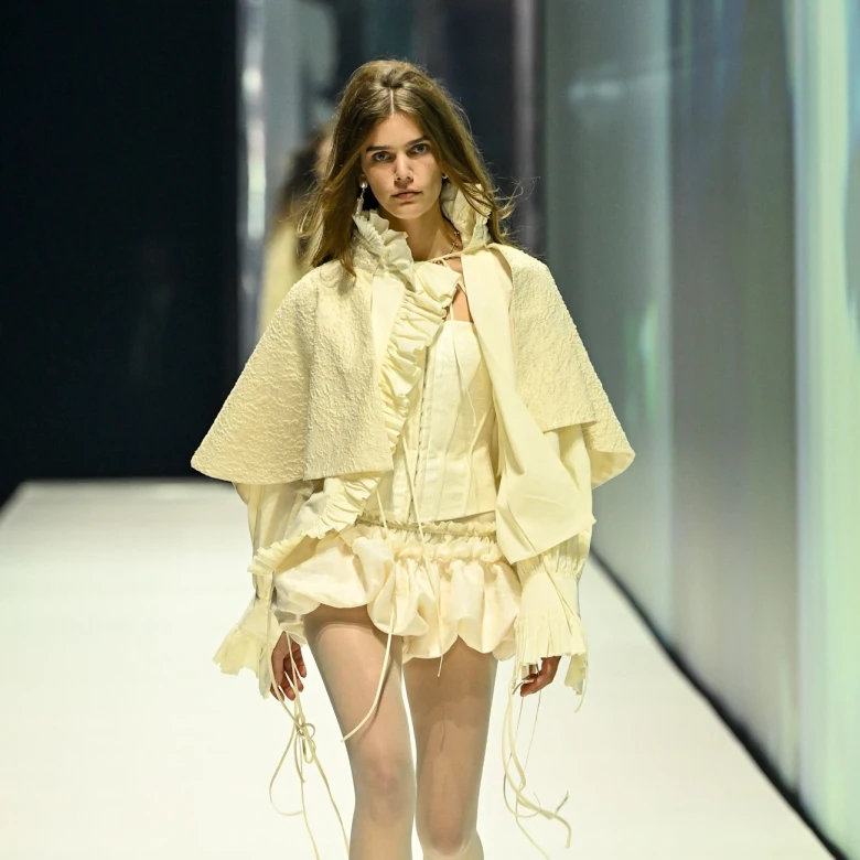 Між мереживом і алгоритмами: новий показ H&M у Лондоні