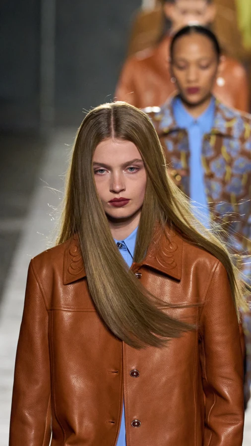 Versace весна-літо — 2025: нестримна радість життя та енергетика кожної речі 