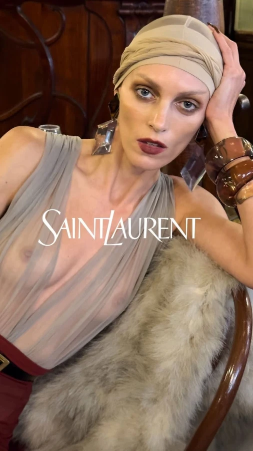 Saint Laurent представив нове відео напередодні Нового року 