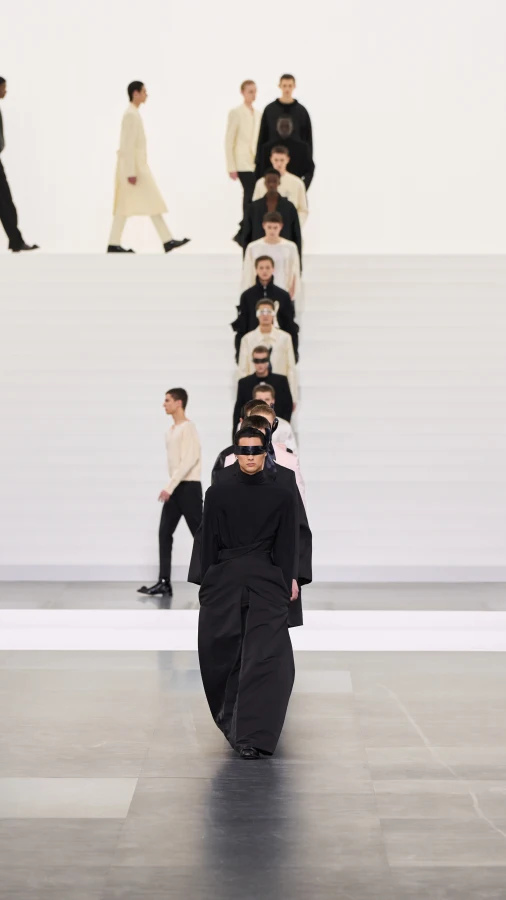 Dior Homme осінь-зима — 2024/25: нове прочитання високої моди