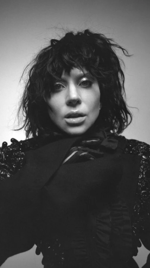 Леді Гага представила сьомий студійний альбом Mayhem