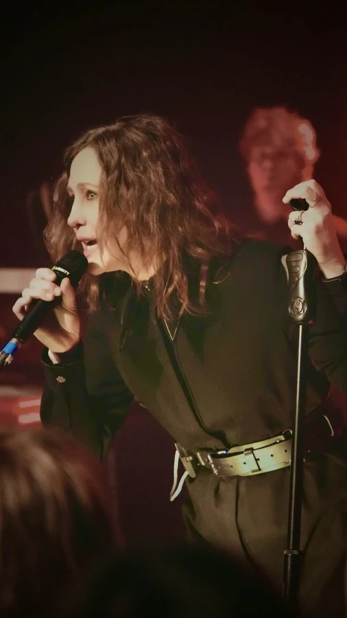 Голлівудська акторка Віра Фарміґа виконала композицію Володимира Івасюка «Червона рута» 