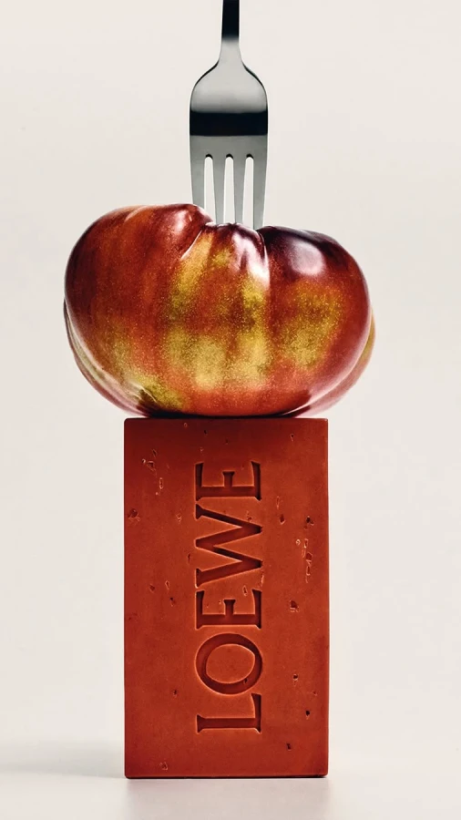 «Цей томат — такий Loewe»: як мем став fashion-феноменом