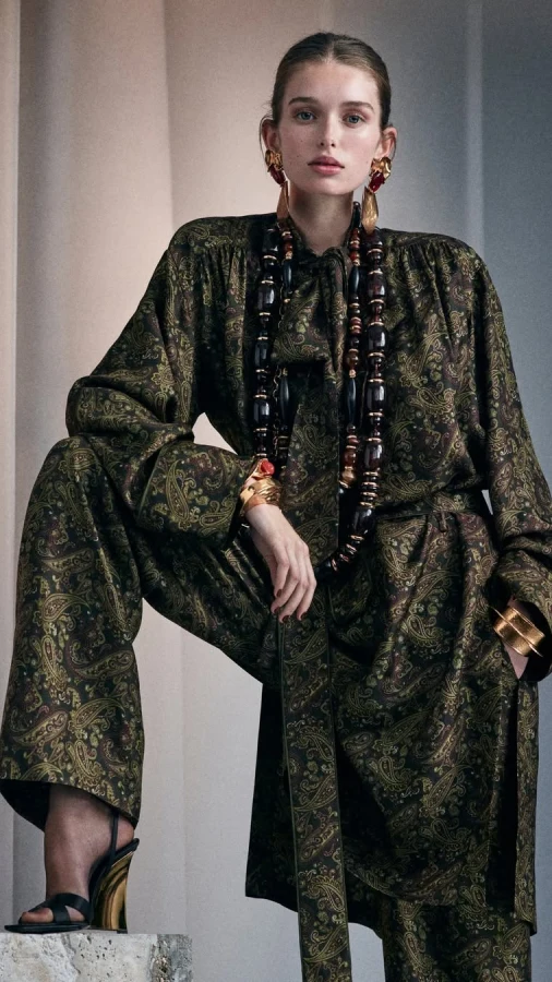 ‭«Розкіш у повсякденному‭»: як Saint Laurent переосмислює буденність у новому кампейні