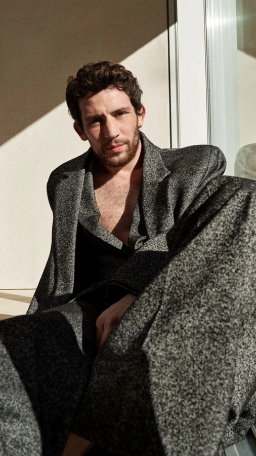 Джош О‘Коннор став зіркою нового кампейну Loewe