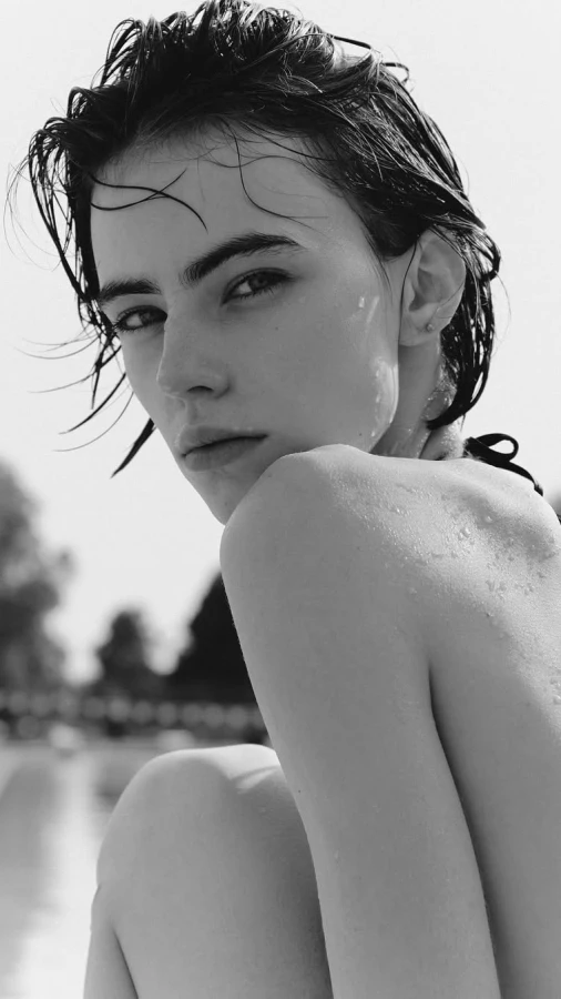 Українська модель Карина Мазяр відкрила показ Dior Cruise 2026