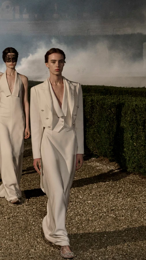 Dior Cruise 2026: коли haute couture зустрічається із ready-to-wear одягом 