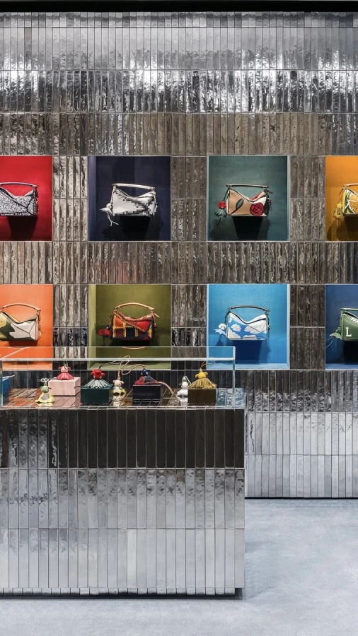 Loewe продемонстрував серію імерсивних інсталяцій по всьому світу — від Нью-Йорка до Пекіна