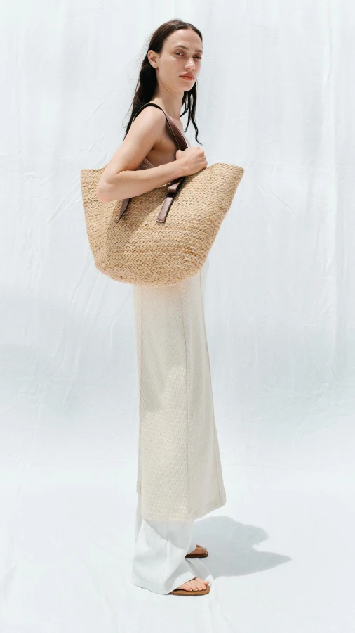 Що взяти з собою у відпустку: як зібрати круїзну капсулу — 2025