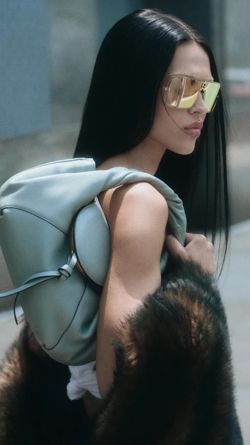 Легендарна сумка Fendi Spy повертається: що відомо про її перезапуск
