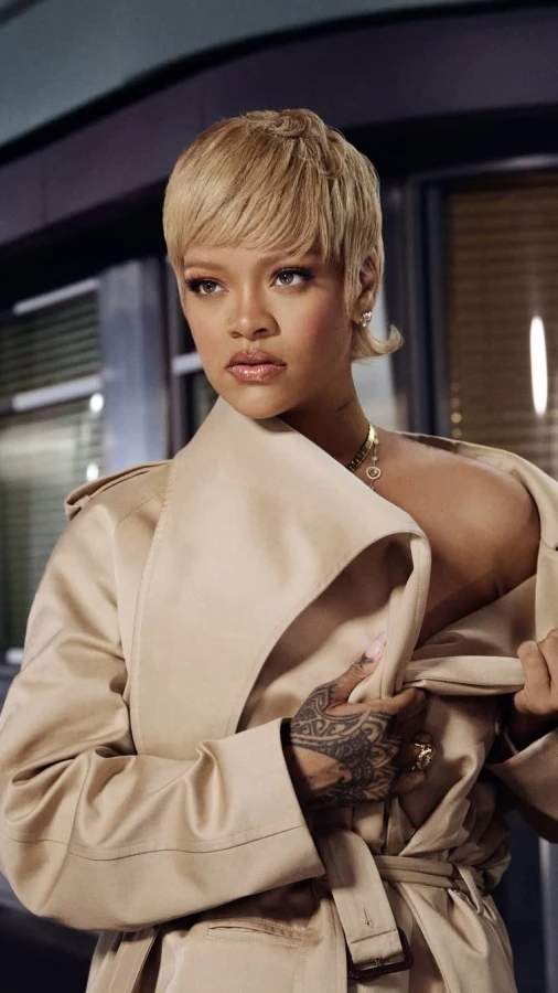 Ріанна зʼявилася на заході із синами, вдягненими в кастомні аутфіти Dior від Джонатана Андерсона 