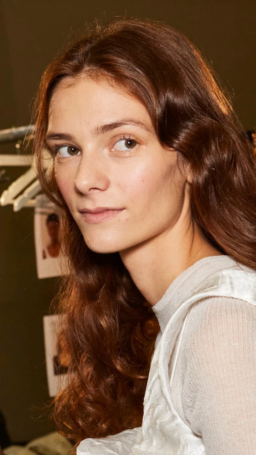 Коричнева туш — новий must-have нашої косметички