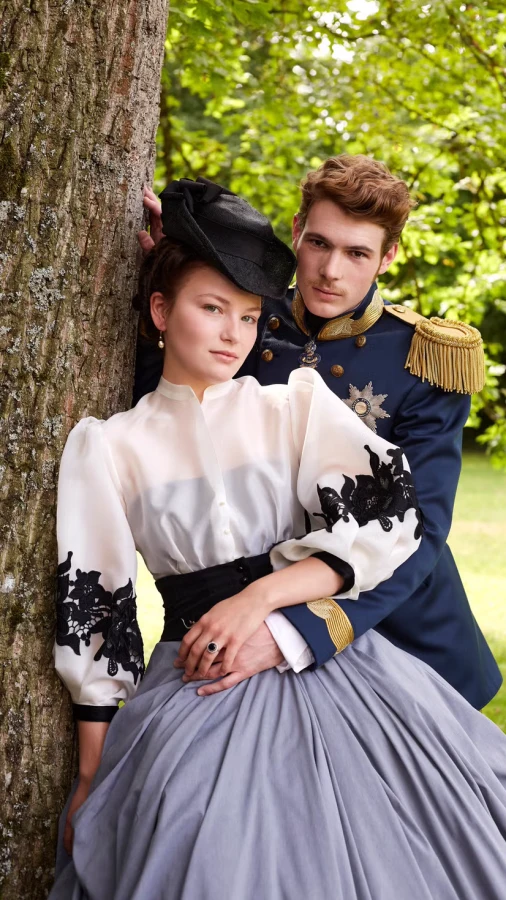 7 найкращих серіалів про монархію