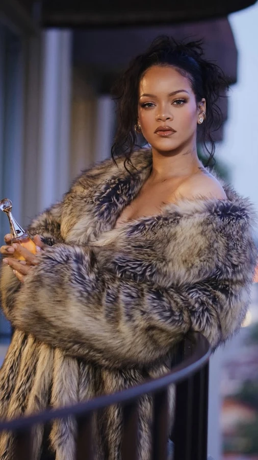 Ріанна втретє стала мамою — співачка народила дівчинку 