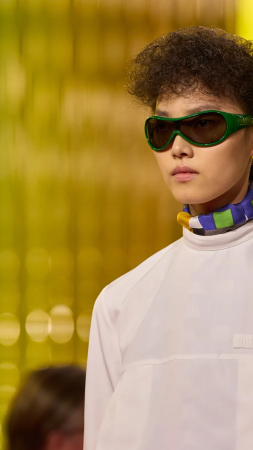 Miu Miu весна-літо — 2026: нова естетика індустріальної краси та вшанування жіночої праці 