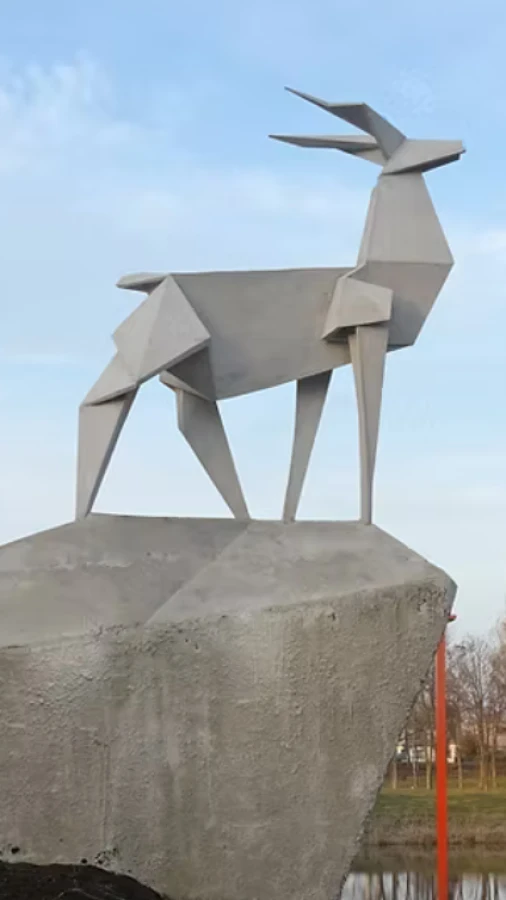 Роботу Жанни Кадирової «Олень», що представить Україну на Венеційській бієнале, покажуть у Києві