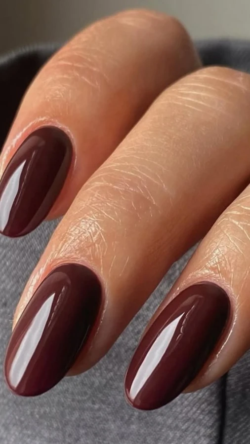 6 кольорів манікюру, про які потрібно знати саме зараз 