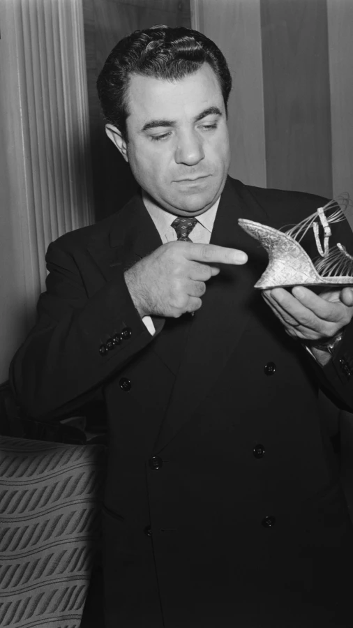 Сальваторе Феррагамо: дизайнер, який отримав понад 300 патентів на свої винаходи і заснував справжню взуттєву імперію