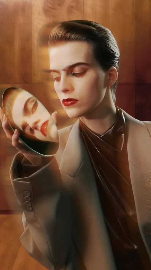 Мігель Кастро Фрейтас представив свою першу рекламну кампанію Mugler 