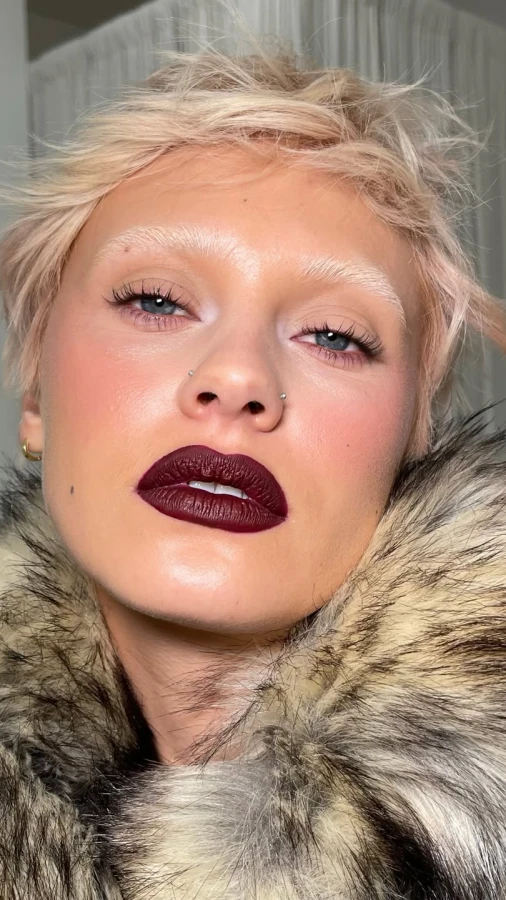 Що таке «п’яний рум’янець» і чому TikTok перетворив його на зимовий культ