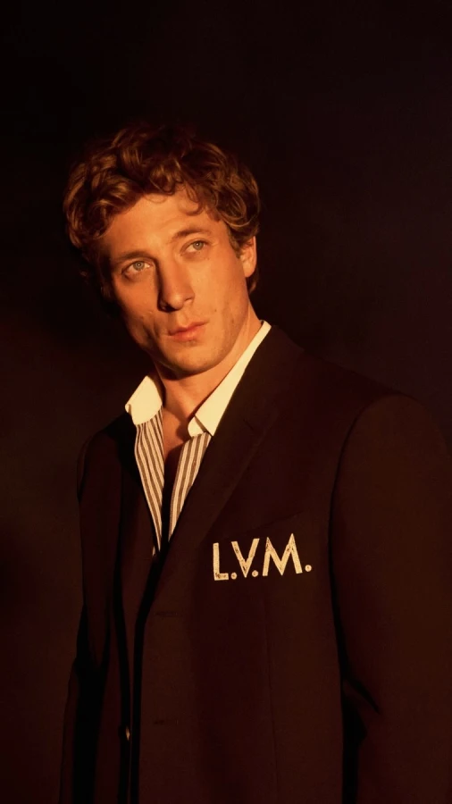 Джеремі Аллен Вайт став зіркою нової рекламної кампанії Louis Vuitton 