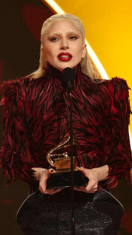 Найкрасивіші образи знаменитостей церемонії «Ґреммі-2026» 