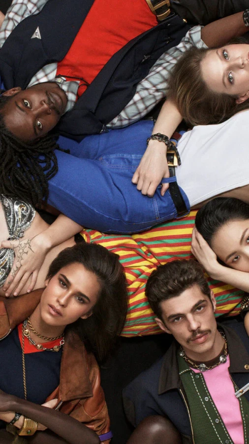 Versace випустив першу й останню рекламну кампанію Даріо Вітале 