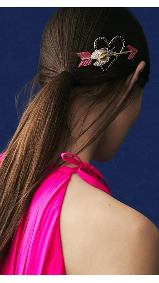 Зірковий hair-стиліст Джон Ноллет представив прикраси для волосся, натхненні коханням