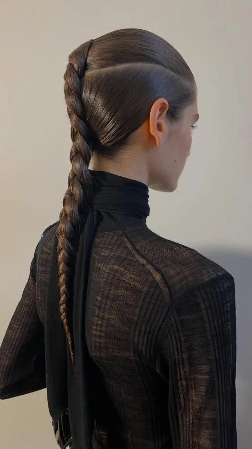 Коси та джгути повертаються: тренд із NYFW, який легко адаптувати