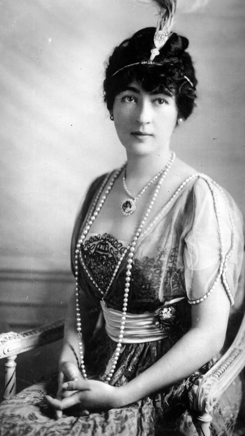 Читаємо уривок книги «Картьє: нерозказана історія родини, що стоїть за ювелірною імперією»