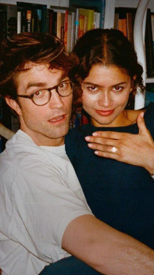 Що варто знати про романтичну стрічку «Любить не любить» з Робертом Паттінсоном і Зендаєю