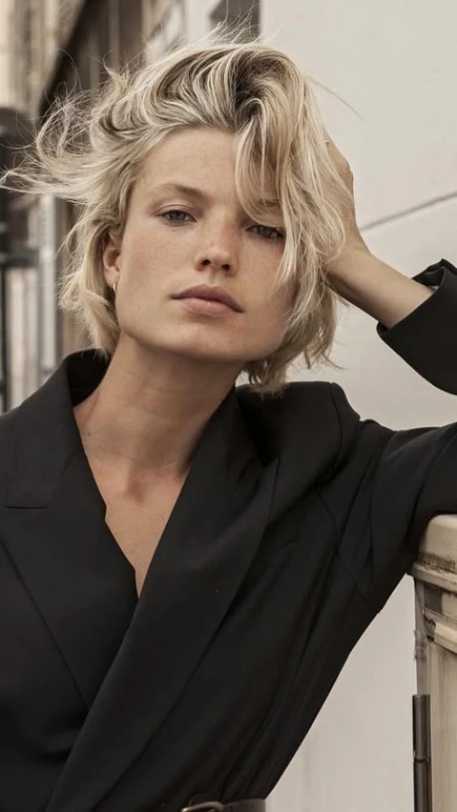 Догляд за блондом після освітлення: як зупинити руйнування волосся та зберегти відтінок