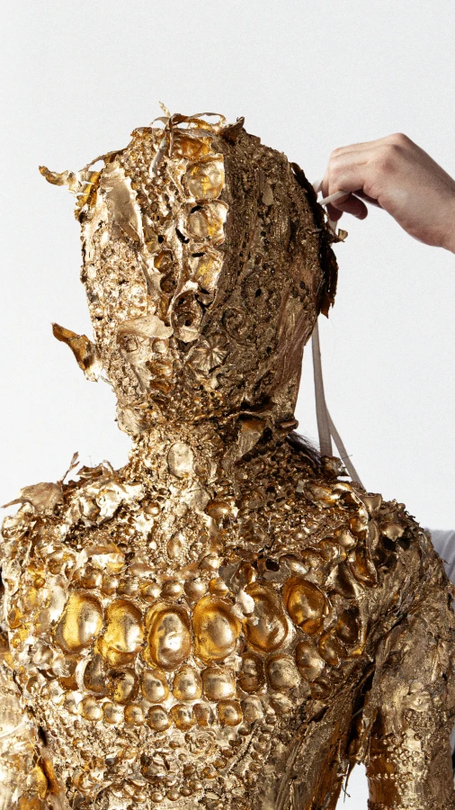 Maison Margiela осінь-зима — 2026/27: чому показ у Шанхаї став історичним для світу моди 