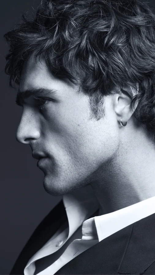 Джейкоб Елорді став новим обличчям аромату Bleu de Chanel