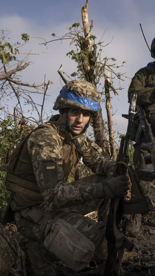 Фільм Мстислава Чернова «2000 метрів до Андріївки» отримав премію «Еммі»