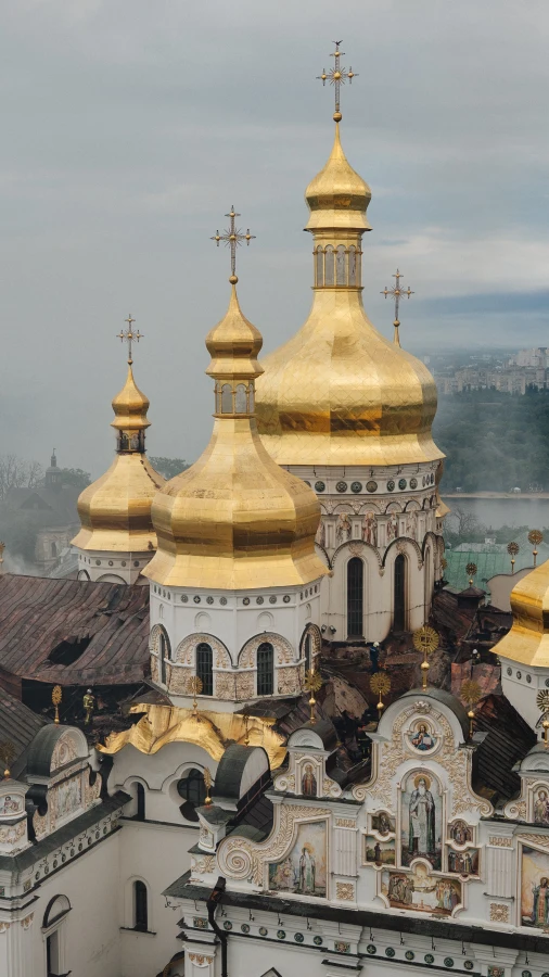 Києво-Печерська лавра та кіностудія Довженка постраждали внаслідок російського обстрілу