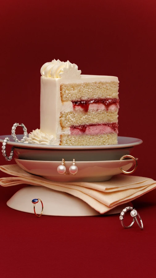 We Celebrate You: SOVA святкує 26 років історією про жінку, в якій впізнаєш себе