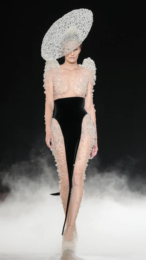 Алла Костромічова про свій кутюрний образ Iris van Herpen і Тиждень високої моди в Парижі