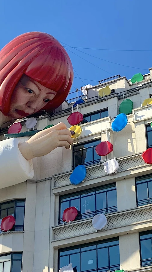 Що таке сучасна скульптура та як вона впливає на наші міста і спільноти