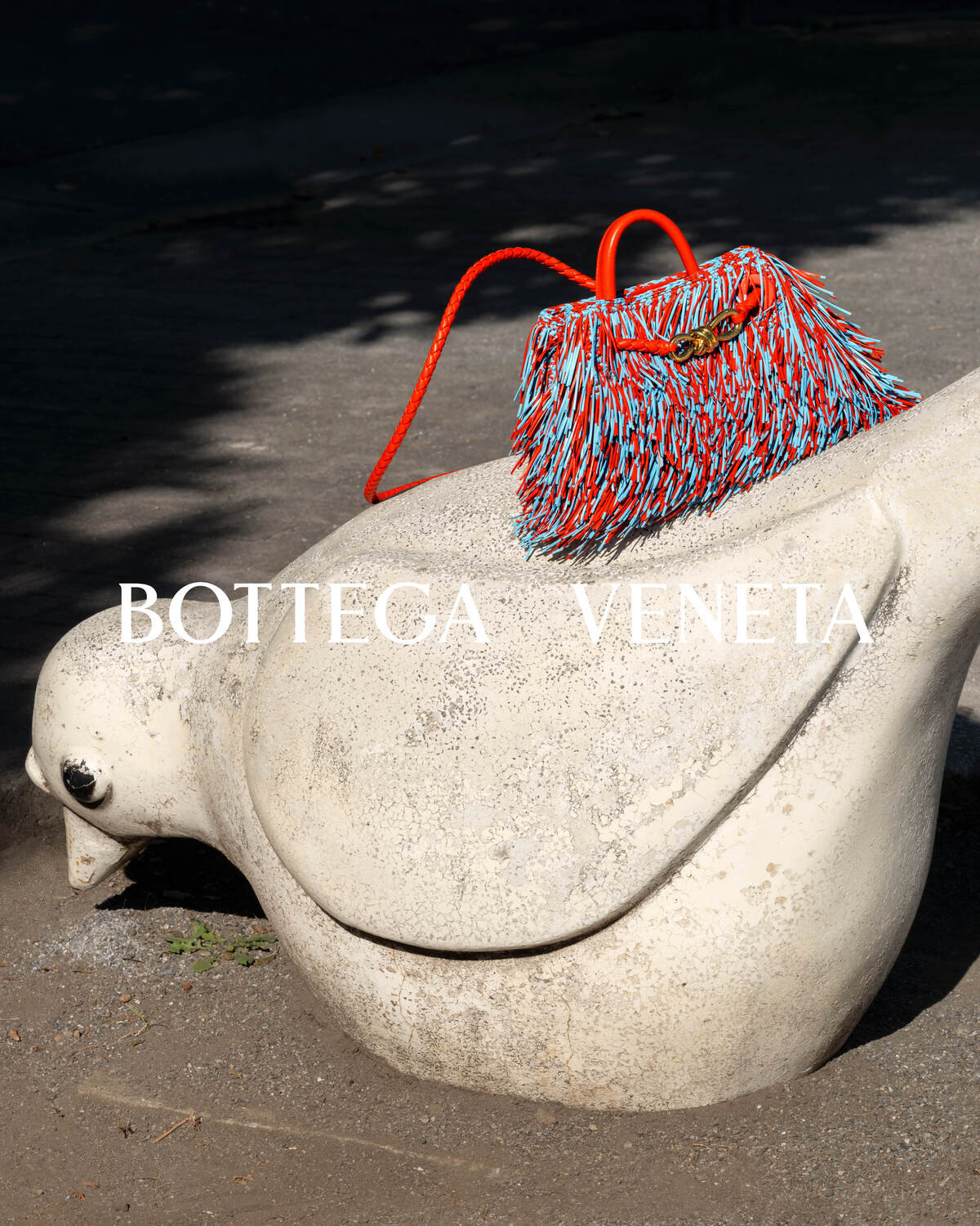 Bottega Veneta представив весняно-літній кампейн