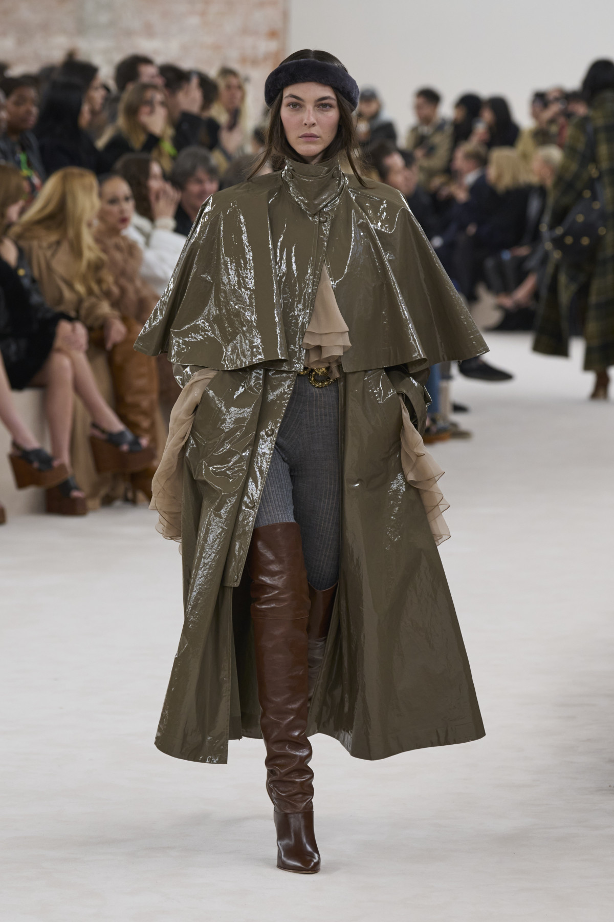 Огляд показу Chloé осінь-зима 2024/25 на Тижні моди у Парижі 