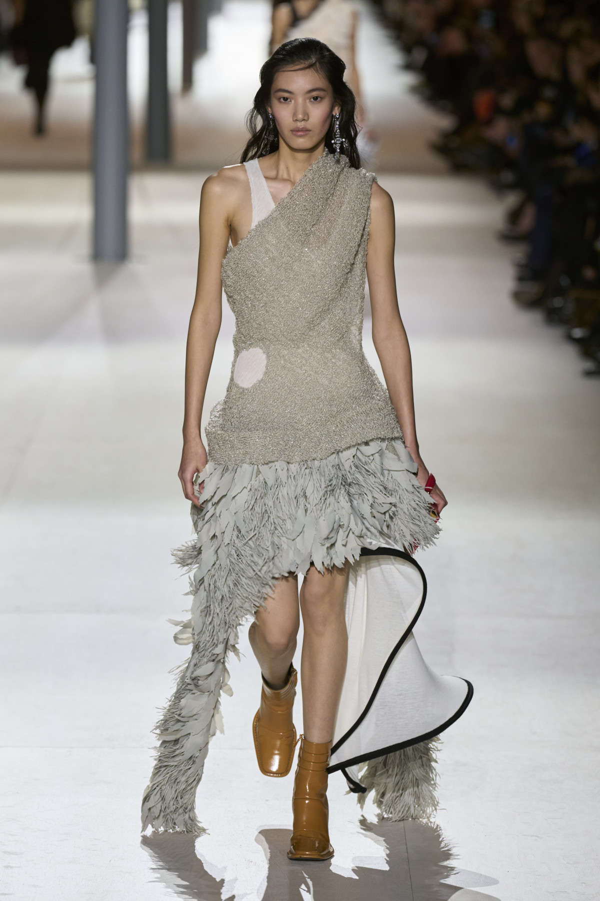 Показ Louis Vuitton осінь-зима — 2024/25 на Тижні моди у Парижі 